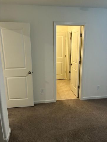 2272 Sanders Ct, Los Banos, CA 93635