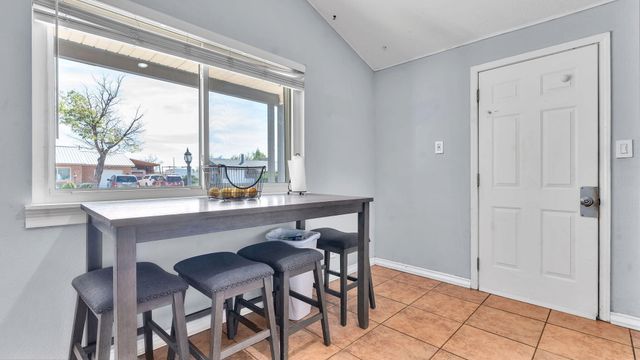 280 Corsica Drive SE, Rio Rancho, NM 87124