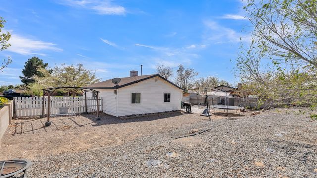 280 Corsica Drive SE, Rio Rancho, NM 87124