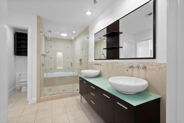 310 W Fair Harbor Lane, Houston, TX 77079