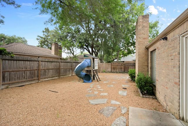 310 W Fair Harbor Lane, Houston, TX 77079