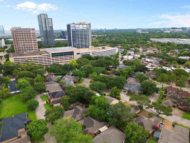 310 W Fair Harbor Lane, Houston, TX 77079