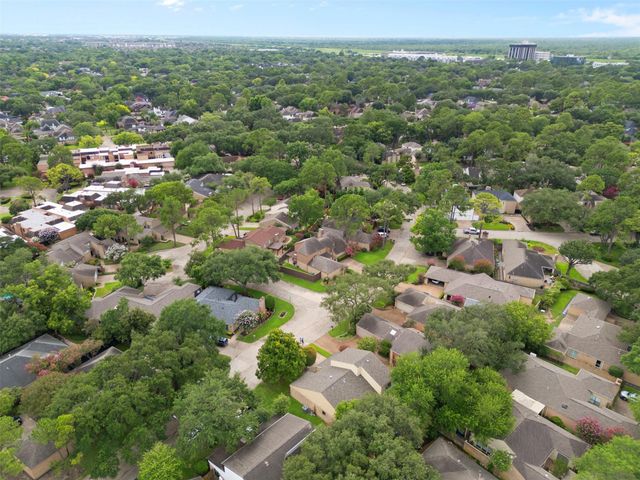 310 W Fair Harbor Lane, Houston, TX 77079