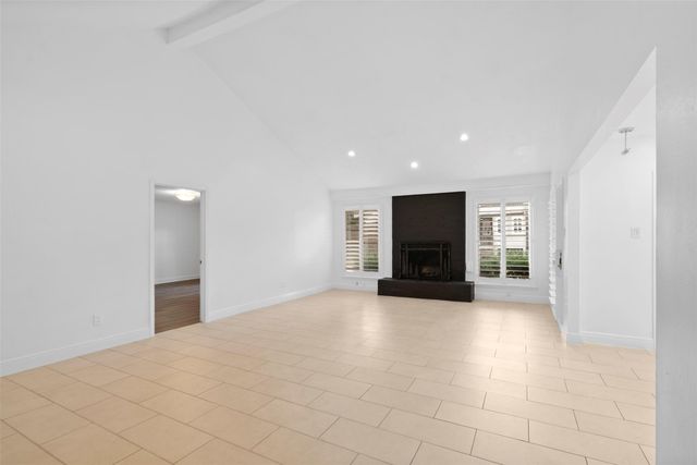 310 W Fair Harbor Lane, Houston, TX 77079