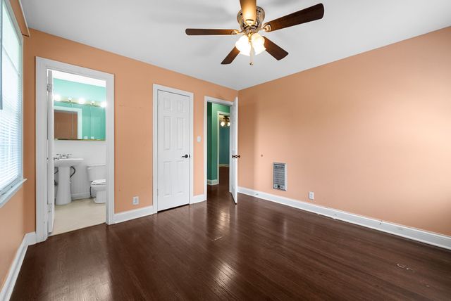 1446 McCan Dr, Clarksville, TN 37043
