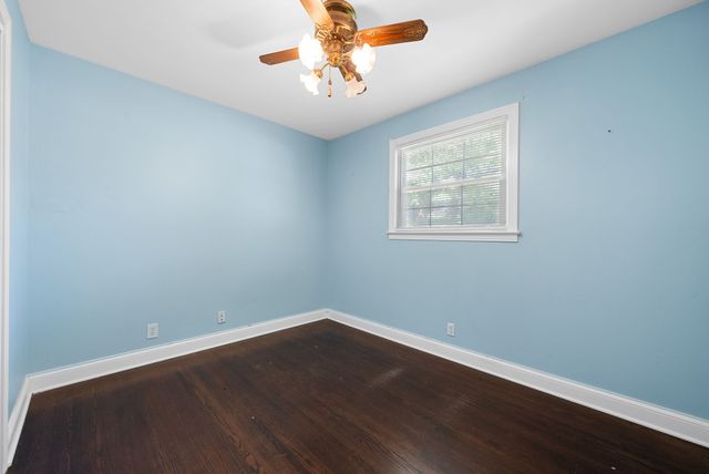 1446 McCan Dr, Clarksville, TN 37043