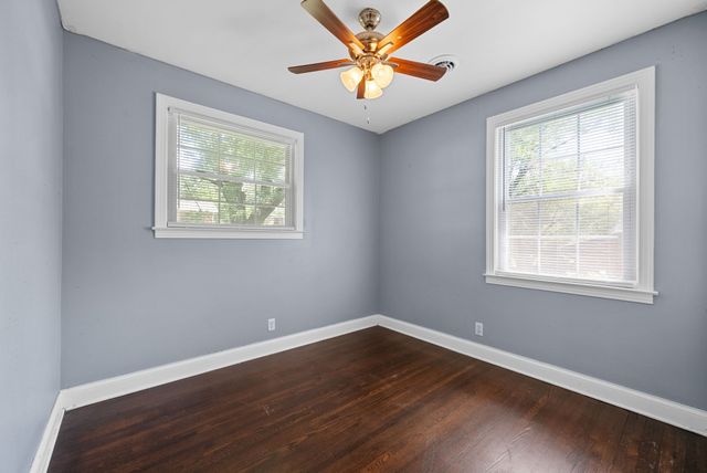 1446 McCan Dr, Clarksville, TN 37043