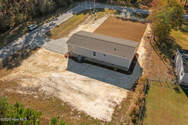 300 N Red Maple Court, Swansboro, NC 28584