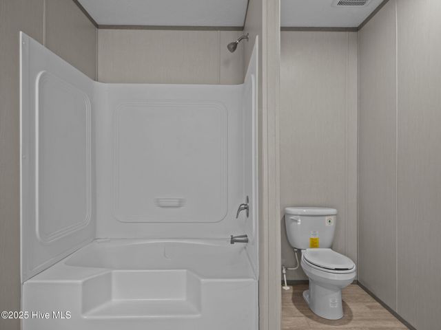 300 N Red Maple Court, Swansboro, NC 28584