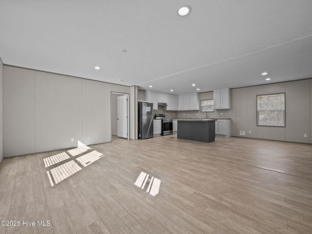 300 N Red Maple Court, Swansboro, NC 28584