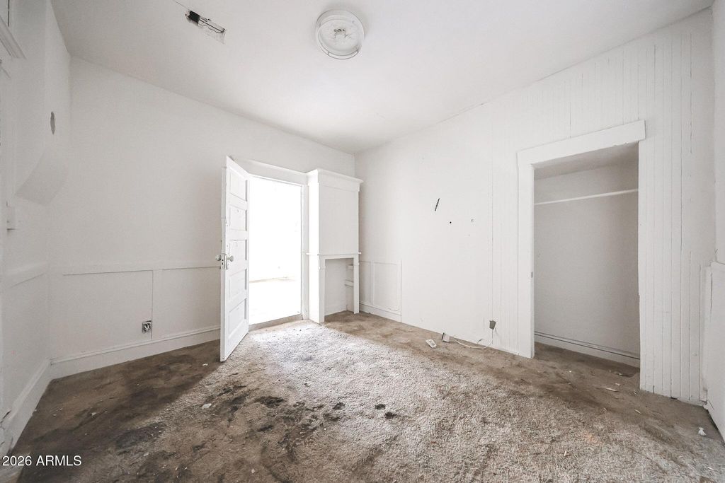 Image 23 of property listing at 1306 W POLK Street, Phoenix, AZ 85007