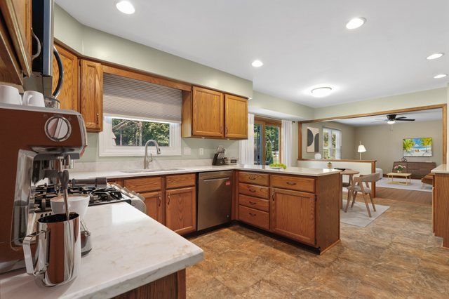 2686 Le Baron Court, Geneva, IL 60134