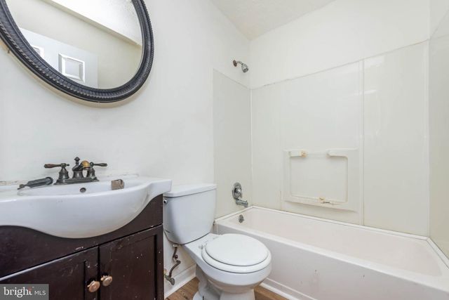 13 BOHN CT, Rosedale, MD 21237