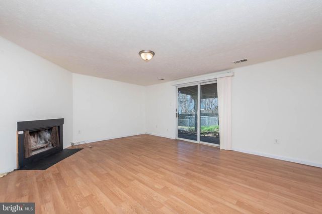 13 BOHN CT, Rosedale, MD 21237