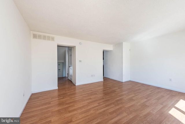 13 BOHN CT, Rosedale, MD 21237