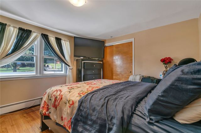 83 Valente Drive, Cranston, RI 02920