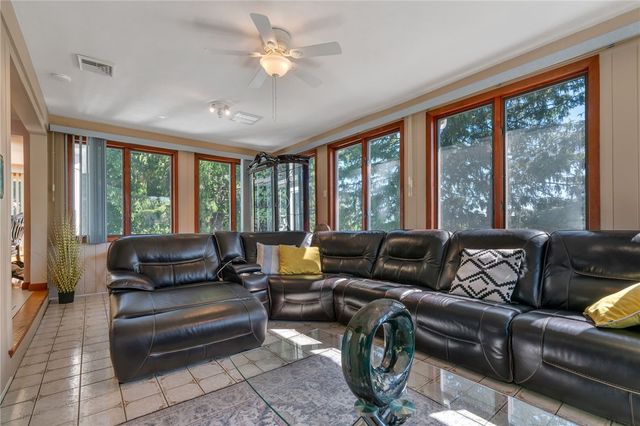 83 Valente Drive, Cranston, RI 02920