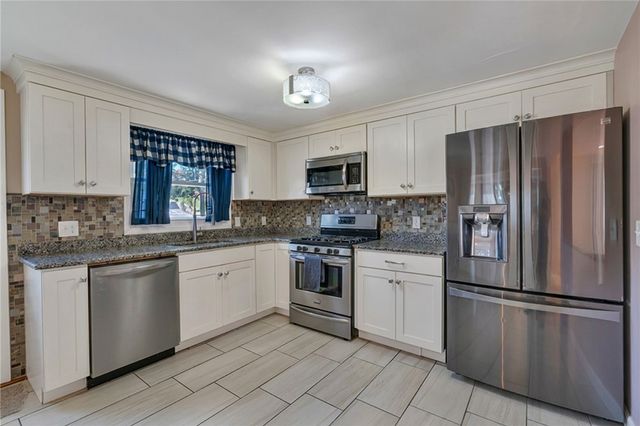 83 Valente Drive, Cranston, RI 02920