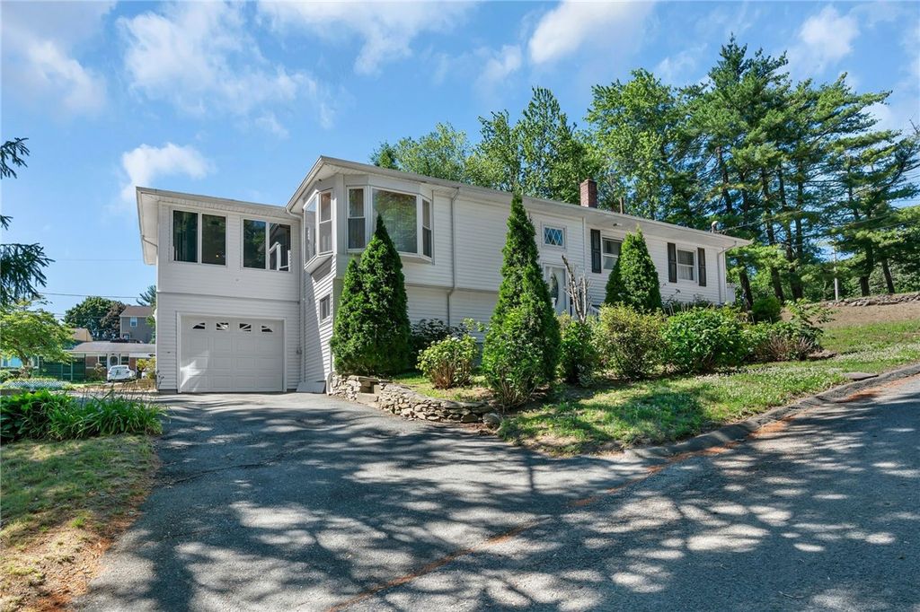83 Valente Drive, Cranston, RI 02920