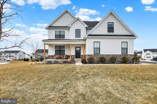 1076 MARIWILL DR, Quakertown, PA 18951