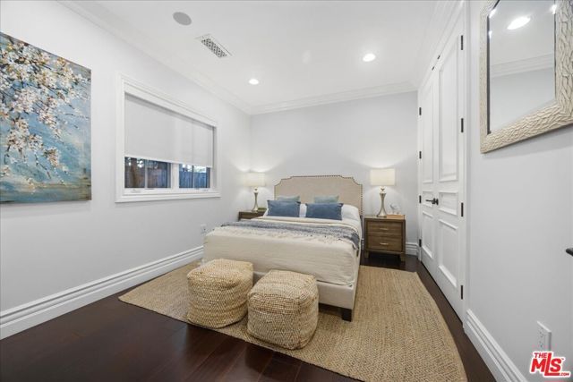 3217 Greenfield Avenue, Los Angeles, CA 90034