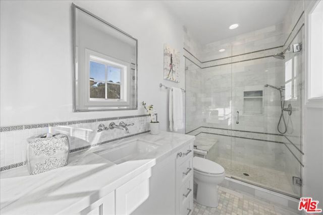 3217 Greenfield Avenue, Los Angeles, CA 90034