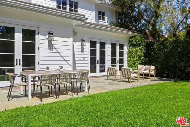 3217 Greenfield Avenue, Los Angeles, CA 90034