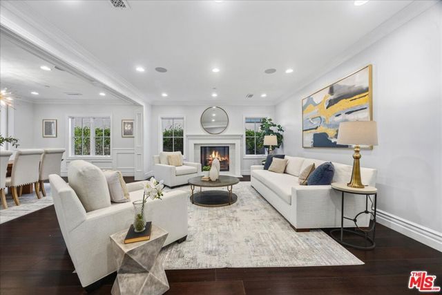 3217 Greenfield Avenue, Los Angeles, CA 90034