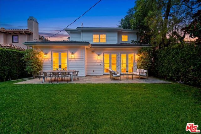 3217 Greenfield Avenue, Los Angeles, CA 90034