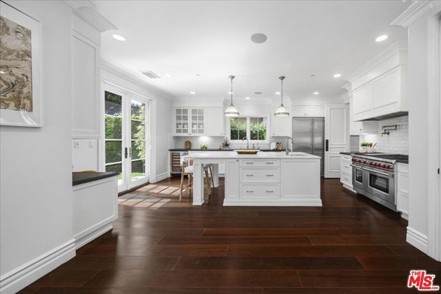 3217 Greenfield Avenue, Los Angeles, CA 90034