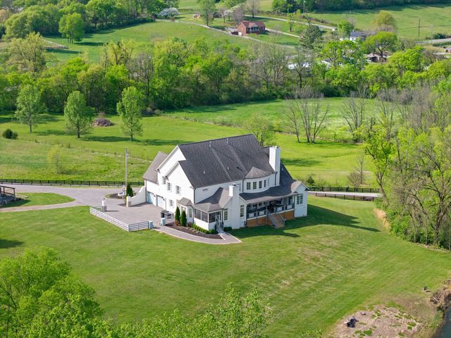 8992 Horton Hwy, College Grove, TN 37046