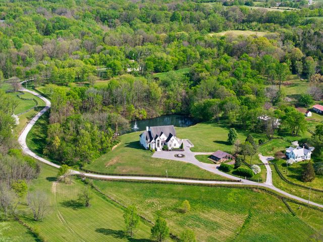 8992 Horton Hwy, College Grove, TN 37046