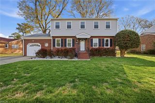 19 Hankins DR, Hampton, VA 23669