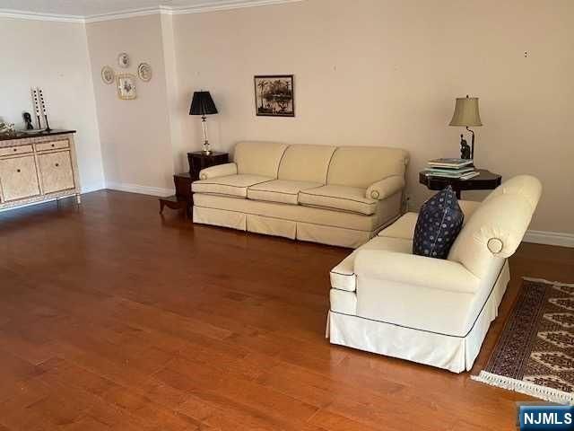 300 Winston Drive 302, Cliffside Park, NJ 07010