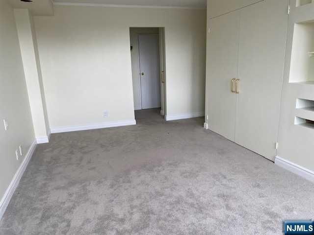 300 Winston Drive 302, Cliffside Park, NJ 07010