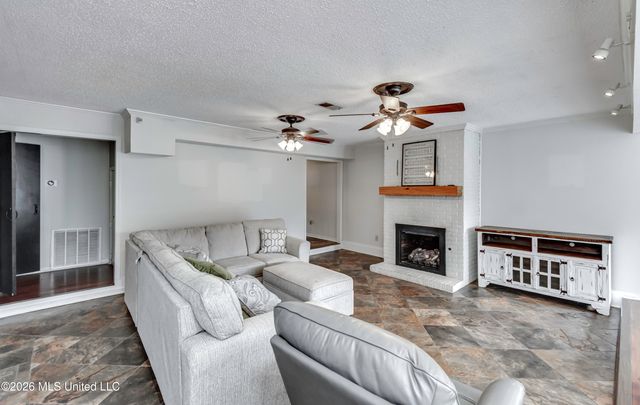 907 Audubon Point Drive, Brandon, MS 39047