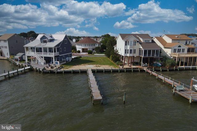 1319 BLACKBEARD RD, Greenbackville, VA 23356