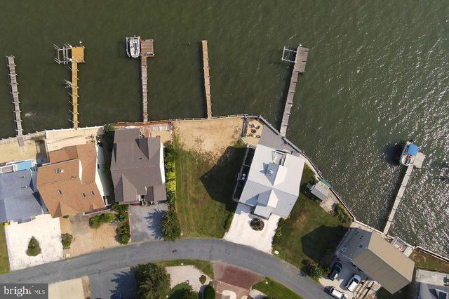 1319 BLACKBEARD RD, Greenbackville, VA 23356