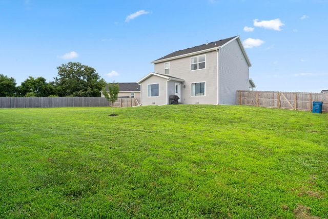 509 N Pine Leaf Road, Nixa, MO 65714