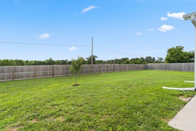 509 N Pine Leaf Road, Nixa, MO 65714