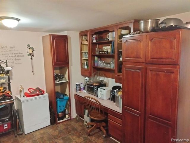 1061 Barbara Street, Grand Blanc, MI 48439