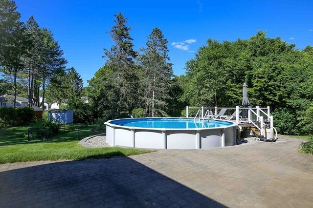29 Winchester Ave, Auburn, MA 01501