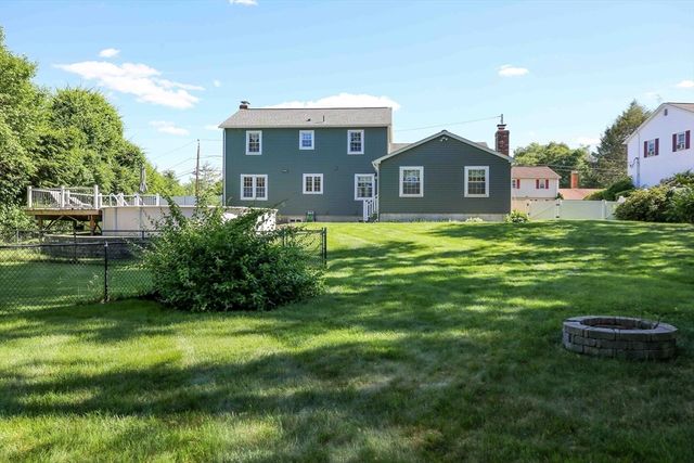 29 Winchester Ave, Auburn, MA 01501