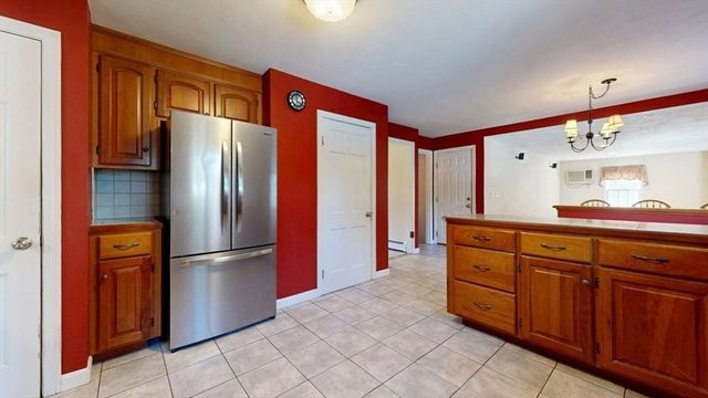 29 Winchester Ave, Auburn, MA 01501