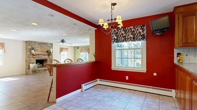 29 Winchester Ave, Auburn, MA 01501