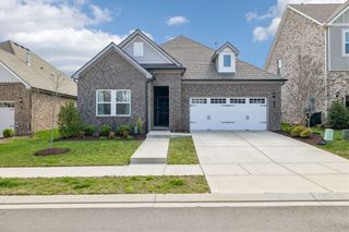 375 Triple Crown Cir, Gallatin, TN 37066