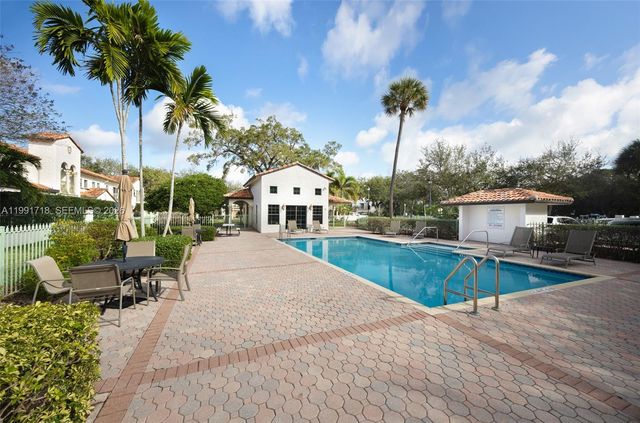 2916 Hidden Harbour Ct, Dania Beach, FL 33312