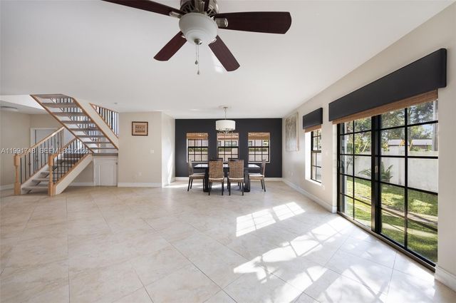 2916 Hidden Harbour Ct, Dania Beach, FL 33312