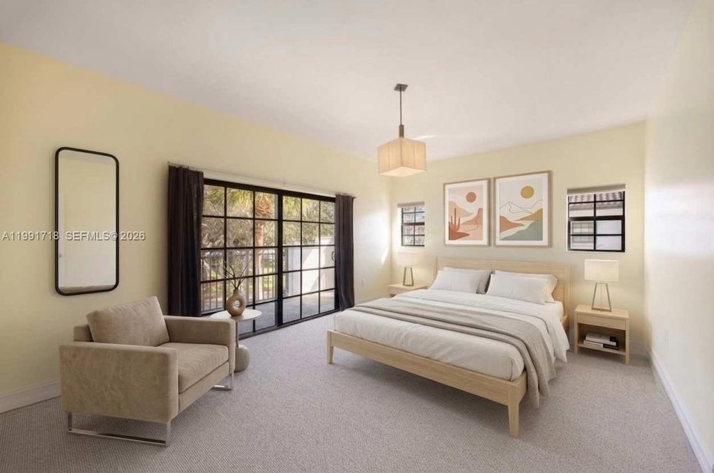 Image 12 of property listing at 2916 Hidden Harbour Ct, Dania Beach, FL 33312