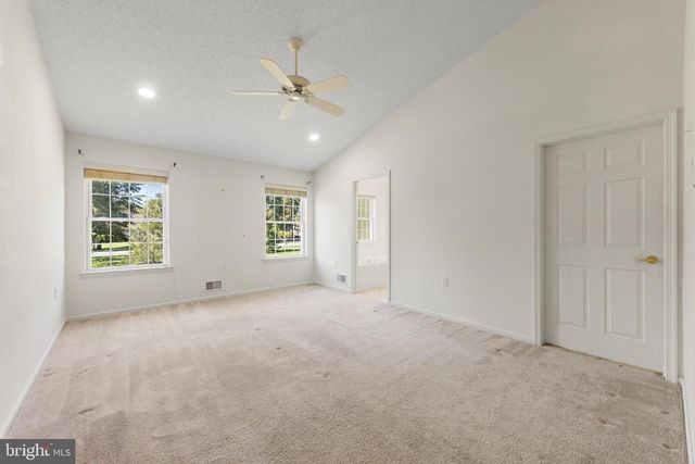 18 CONGRESSIONAL RD, Jackson, NJ 08527